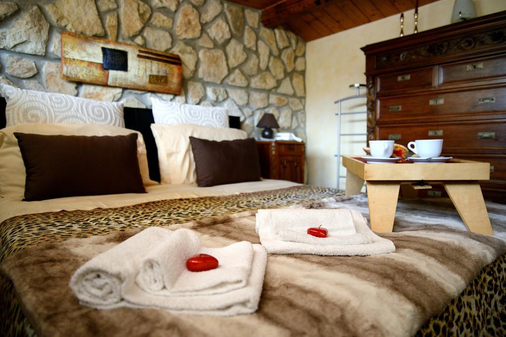 Alla Corte Dei Ventimiglia Montelepre Zimmer foto