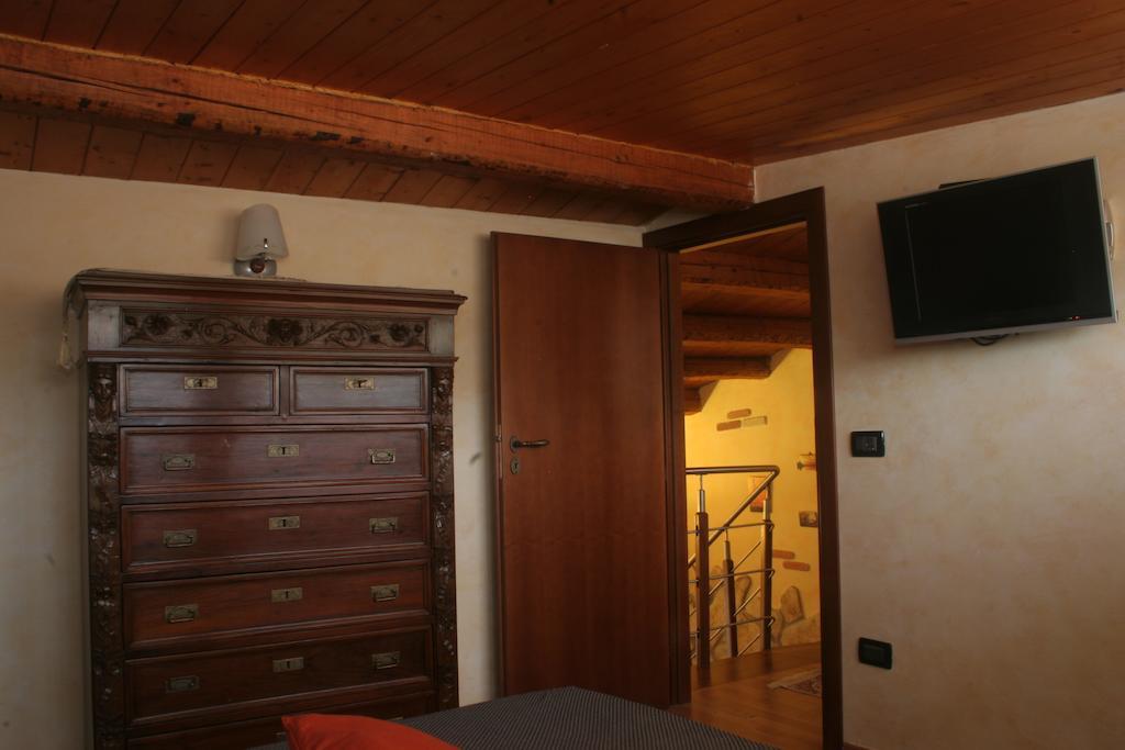 Alla Corte Dei Ventimiglia Montelepre Exterior foto