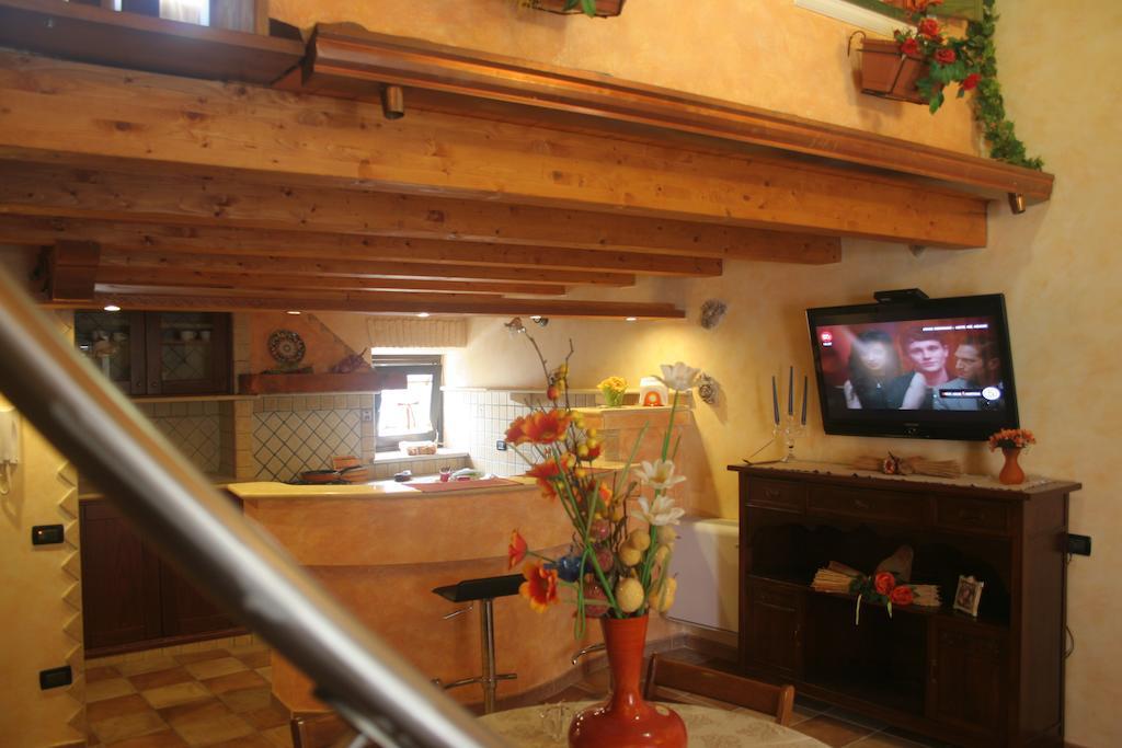 Alla Corte Dei Ventimiglia Montelepre Exterior foto