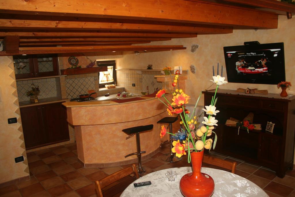 Alla Corte Dei Ventimiglia Montelepre Exterior foto