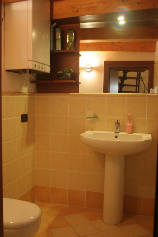 Alla Corte Dei Ventimiglia Montelepre Exterior foto