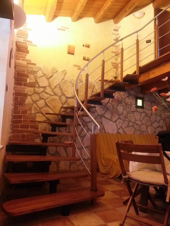 Alla Corte Dei Ventimiglia Montelepre Exterior foto